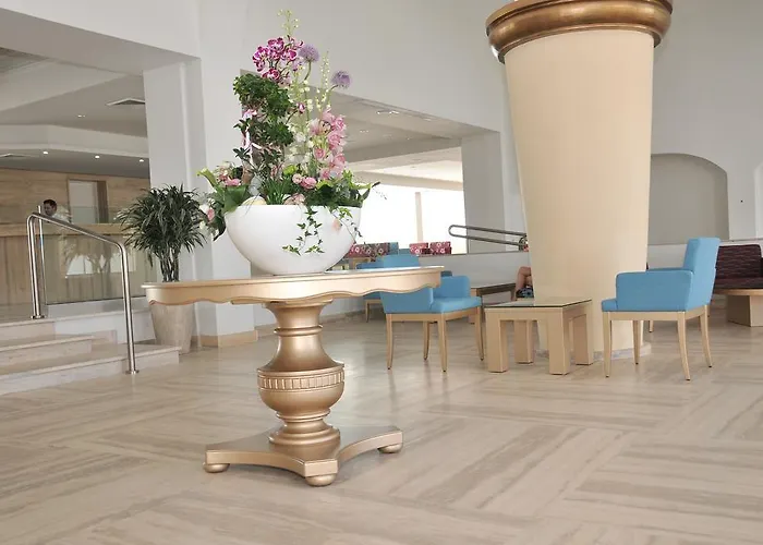 Radisson 5* Ларнака