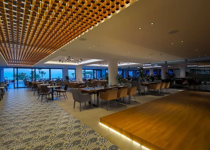 Radisson 5* Ларнака