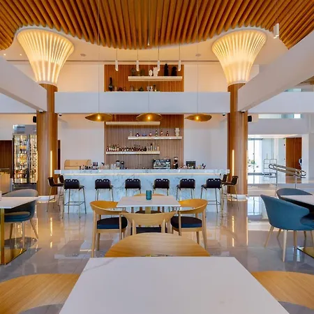 Radisson 度假村 5*