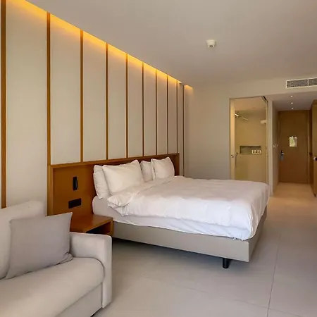 Radisson 5* Larnaka