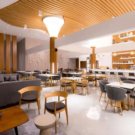 Radisson 5* 拉纳卡