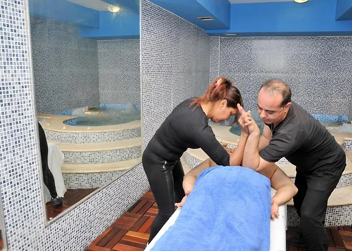 Radisson אתר נופש 5*