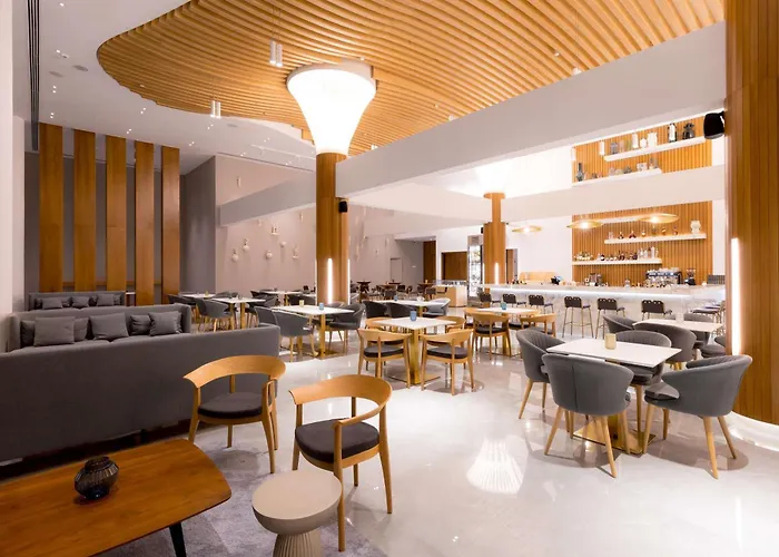 Radisson 5* Λάρνακα