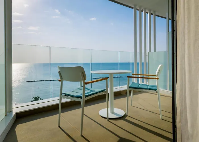 אתר נופש Radisson