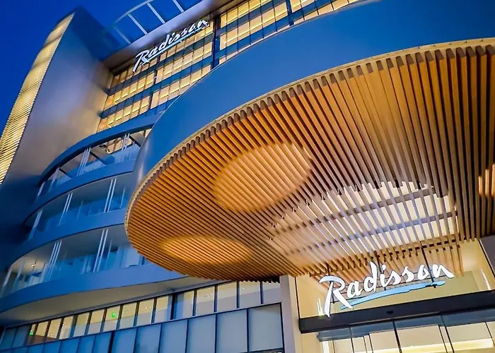אתר נופש Radisson 5*