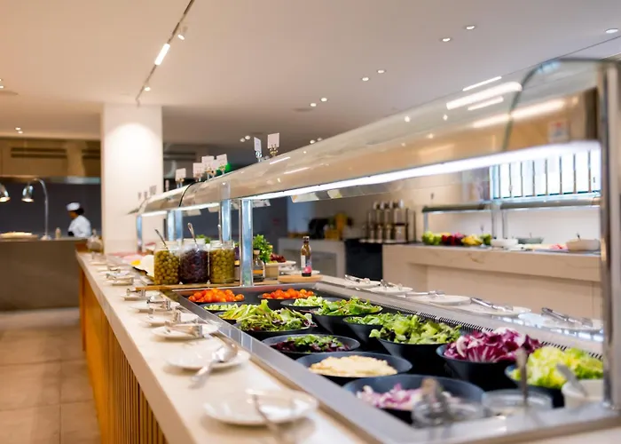 Radisson 5* לרנקה