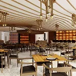 Radisson 5* Ларнака