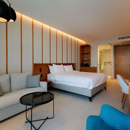 Complex Radisson Larnaca